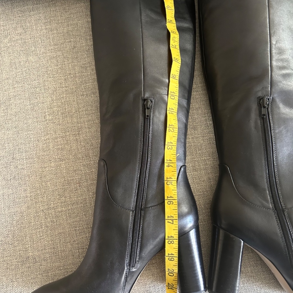 Boot - Picture 3 of 5